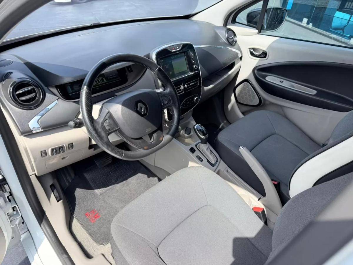 renault-zoe-2015-eletrico-200cc