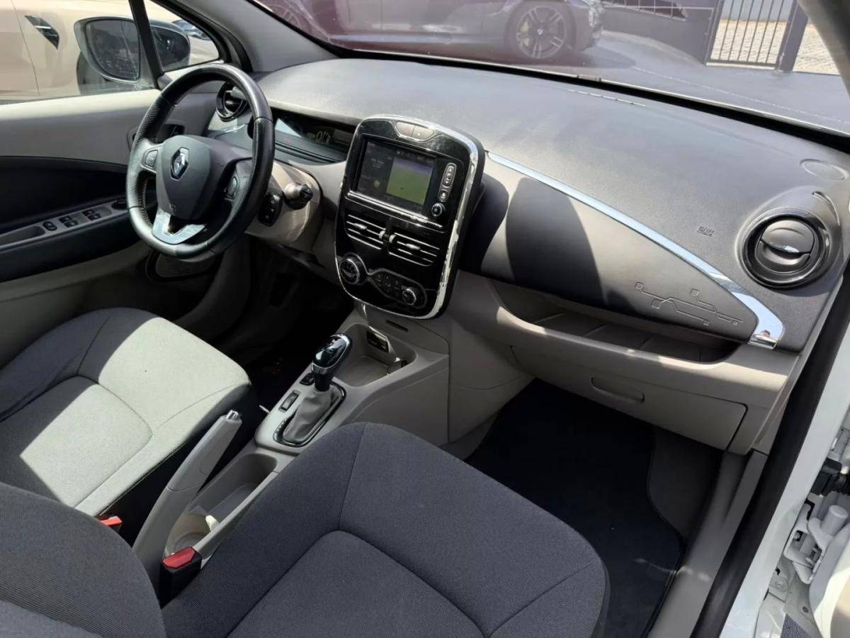 renault-zoe-2015-eletrico-200cc