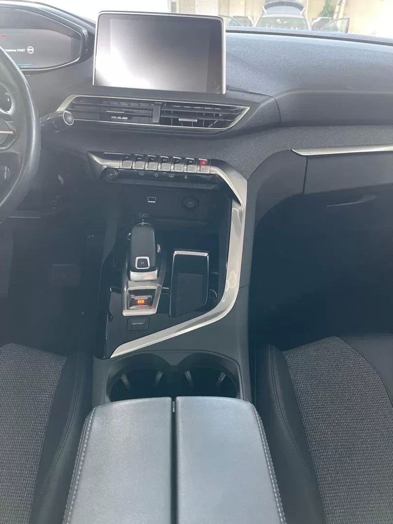 peugeot-5008-2019-gasolina-1199cc