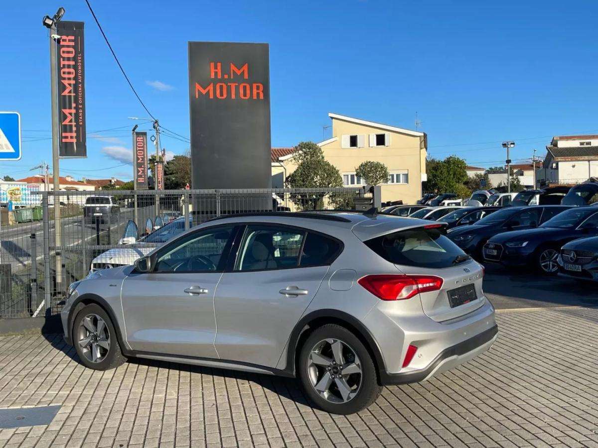 ford-focus-2020-gasolina-999cc
