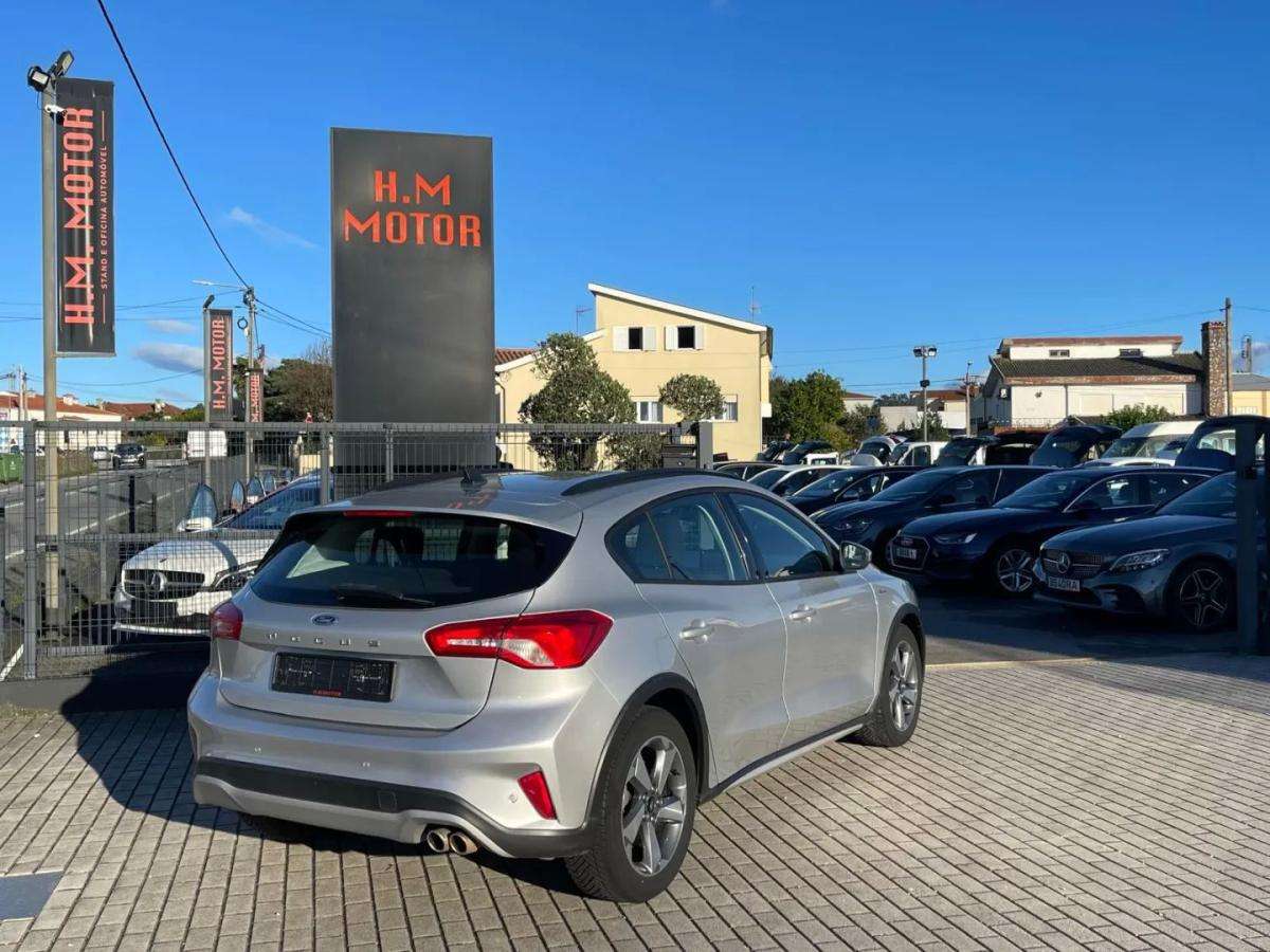 ford-focus-2020-gasolina-999cc