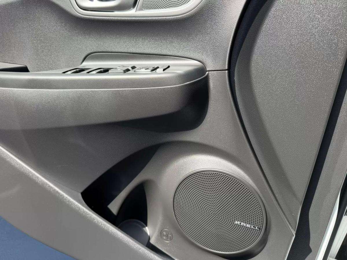 hyundai-kauai-2021-eletrico-200cc