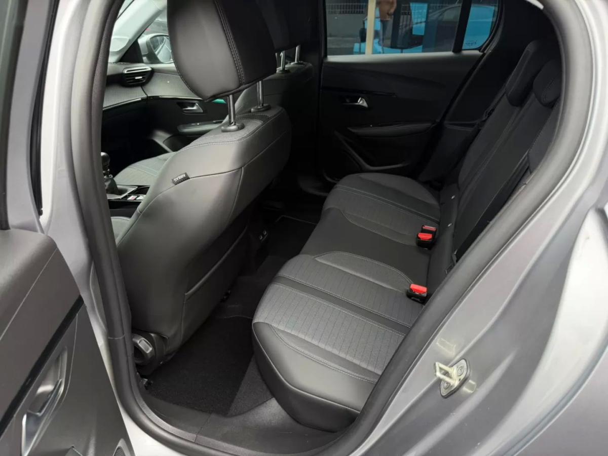 peugeot-208-2021-gasolina-1199cc