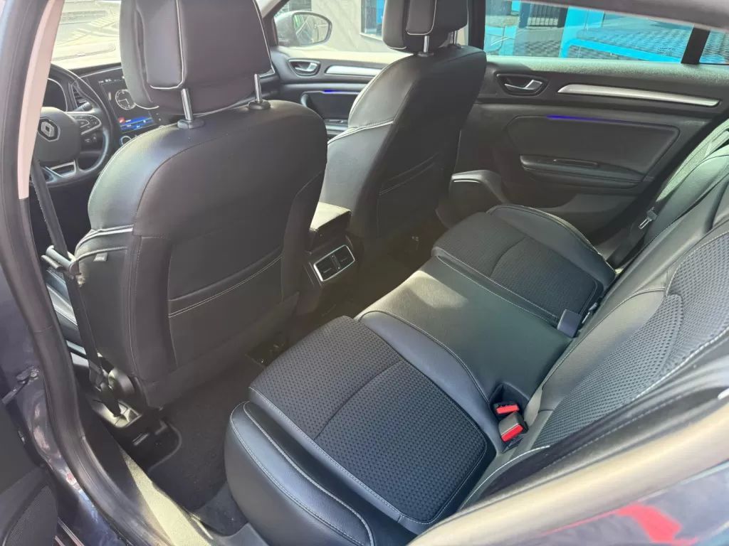 renault-megane-sport-tourer-2019-diesel-1461cc