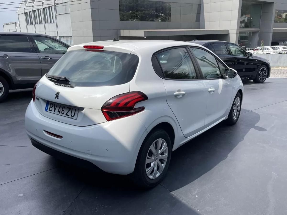 peugeot-208-2019-gasolina-1199cc