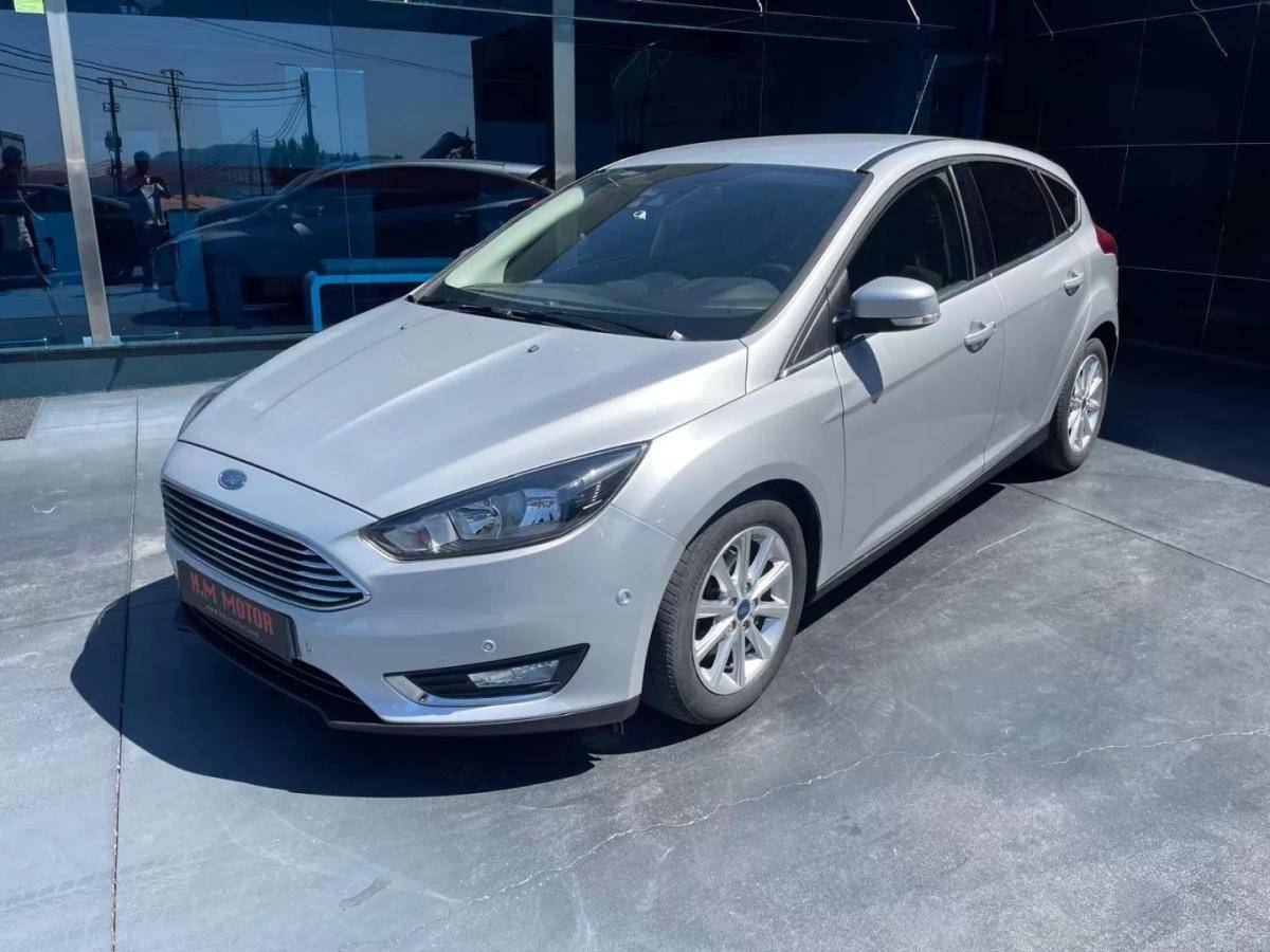 ford-focus-2015-gasolina-998cc