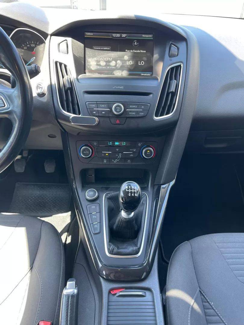 ford-focus-2015-gasolina-998cc