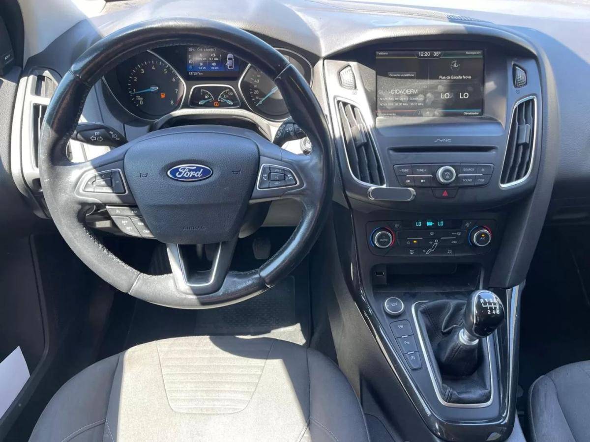 ford-focus-2015-gasolina-998cc