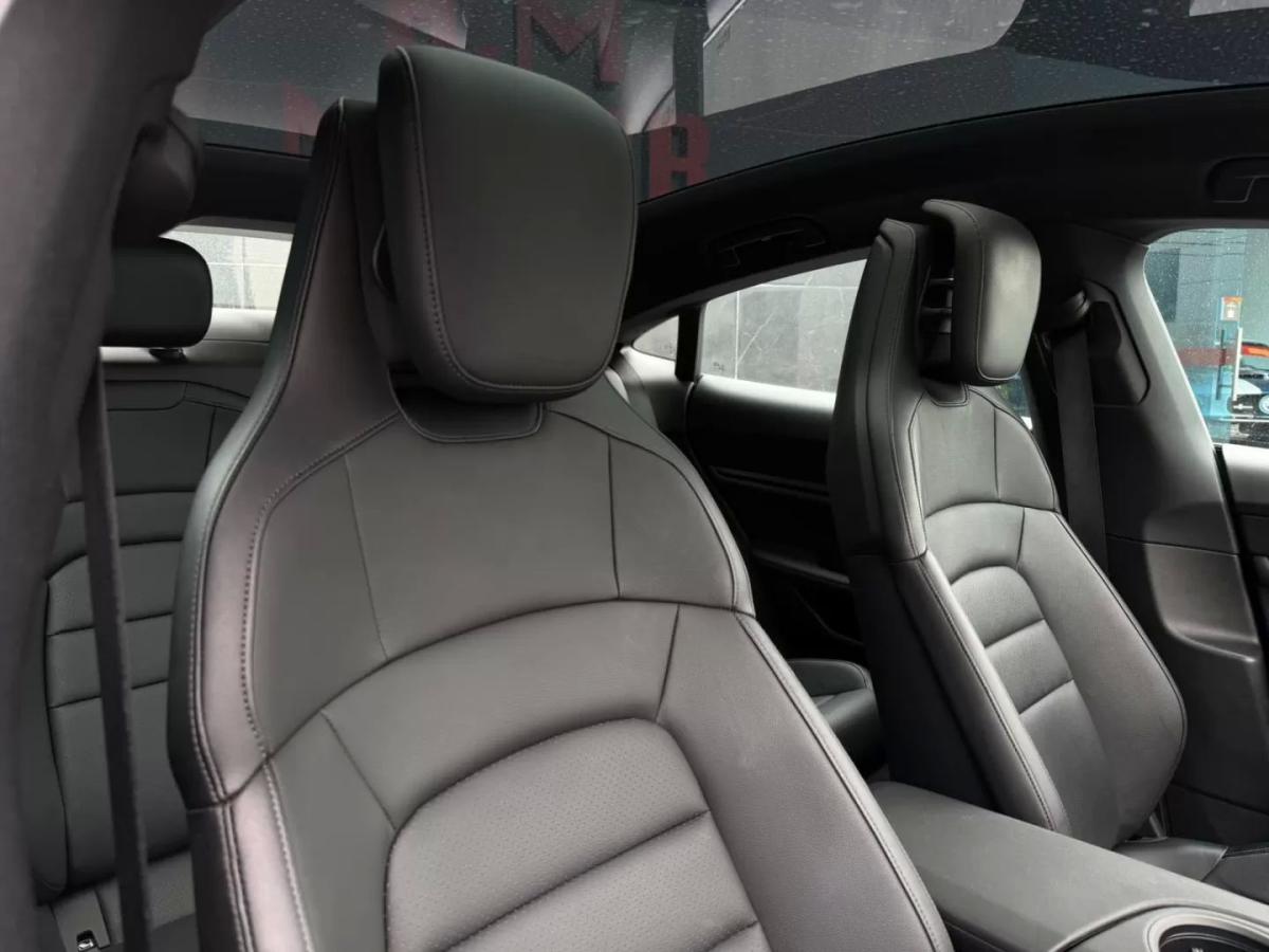 porsche-taycan-2022-eletrico-200cc