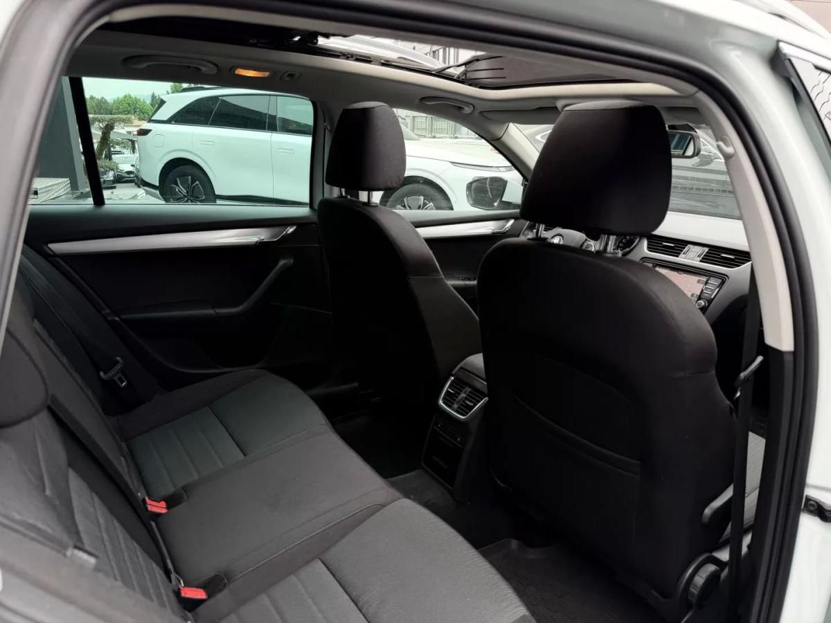 skoda-octavia-break-2015-diesel-1968cc