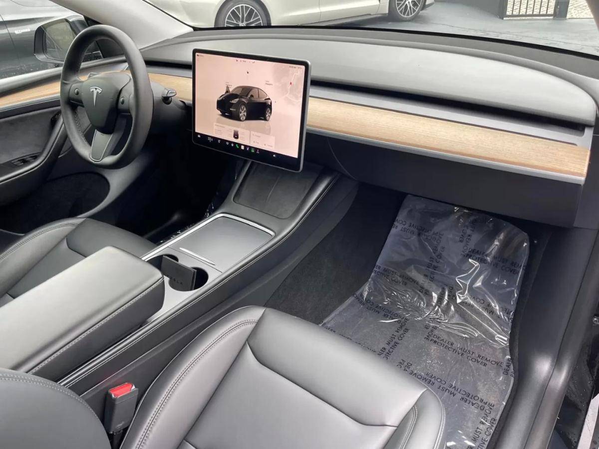 tesla-model-y-2022-eletrico-0cc