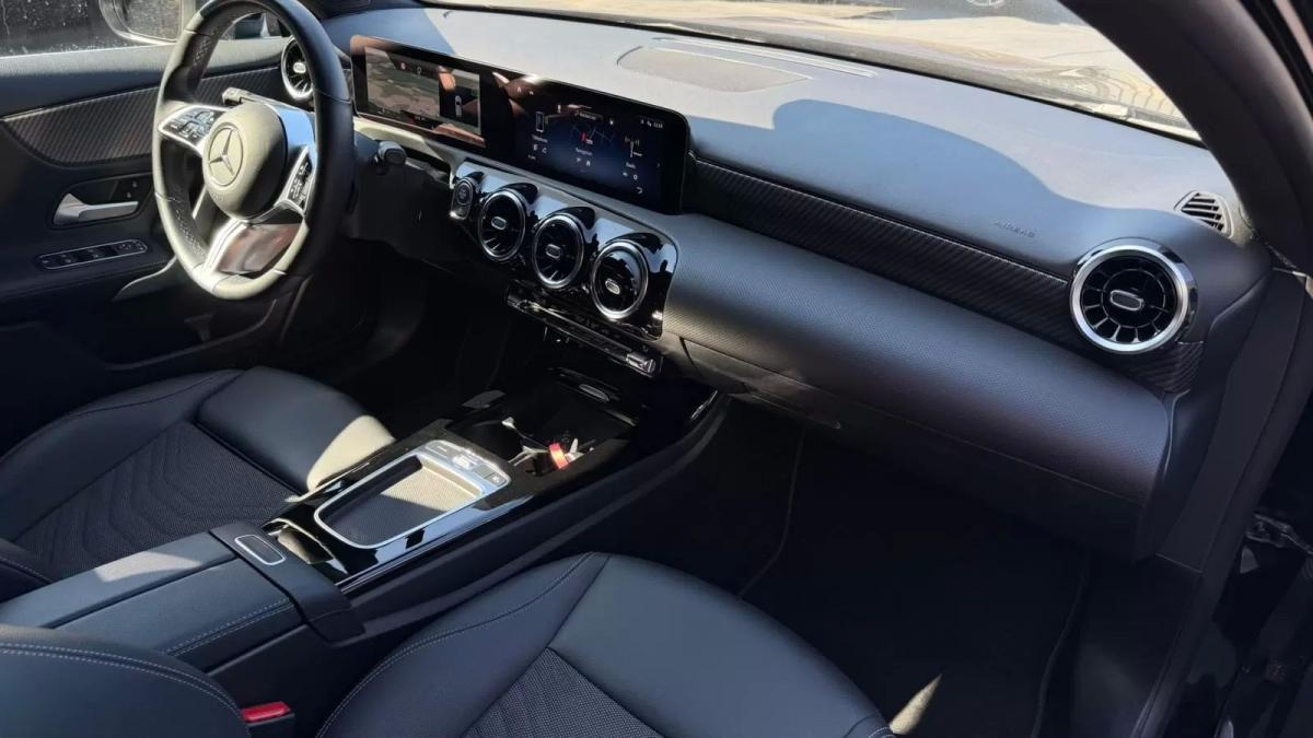 mercedes-benz-classe-a-2023-gasolina-1332cc