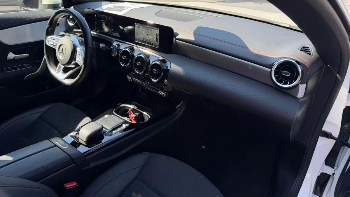 mercedes-benz-cla-2022-hibrido-1332cc
