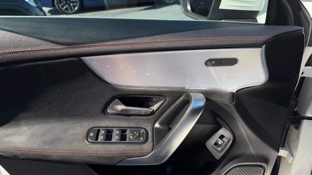 mercedes-benz-cla-2022-hibrido-1332cc