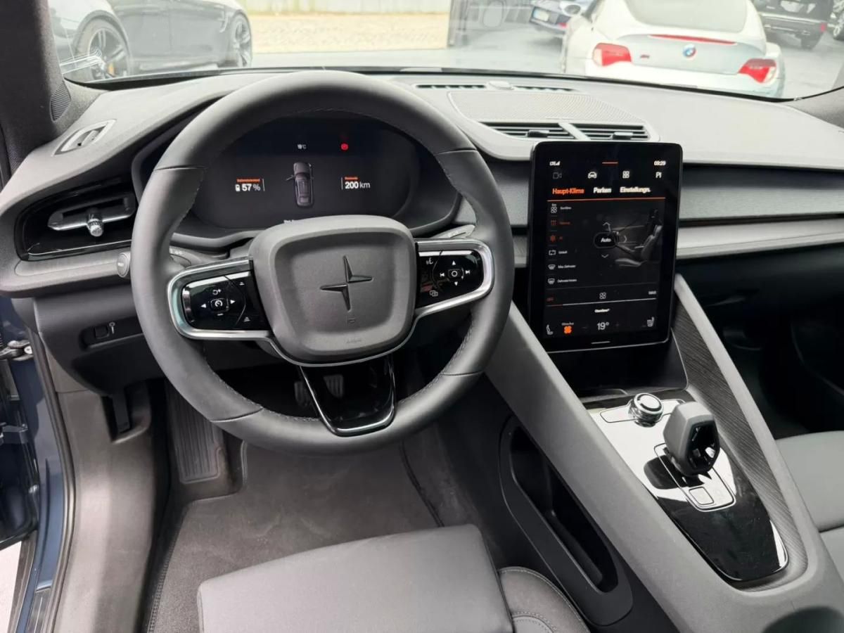 polestar-2-2023-eletrico-200cc