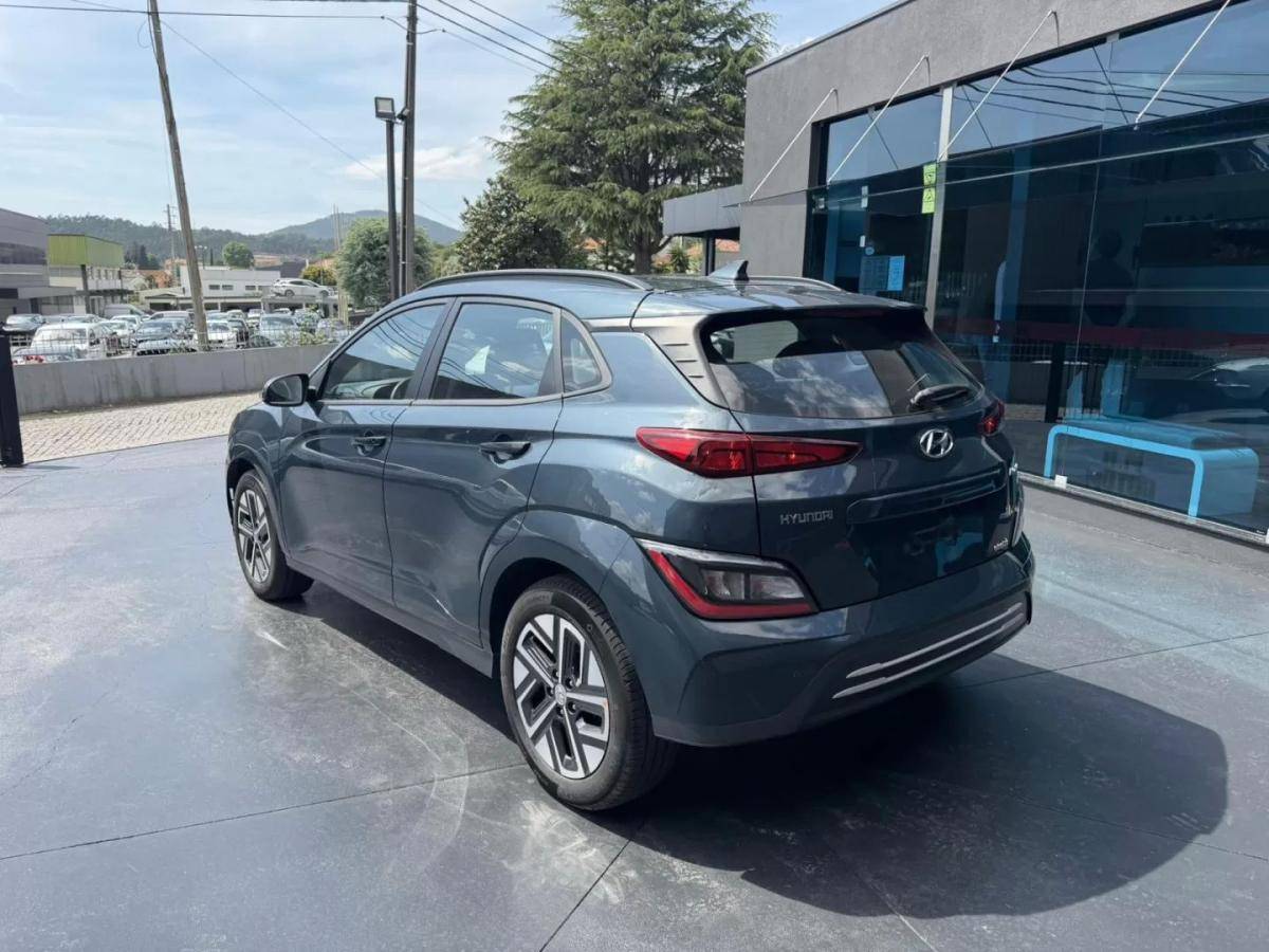 hyundai-kauai-2023-eletrico-200cc