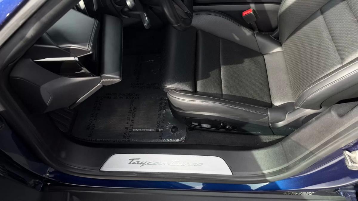 porsche-taycan-2020-eletrico-0cc