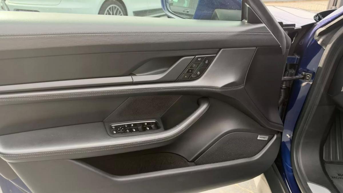 porsche-taycan-2020-eletrico-0cc