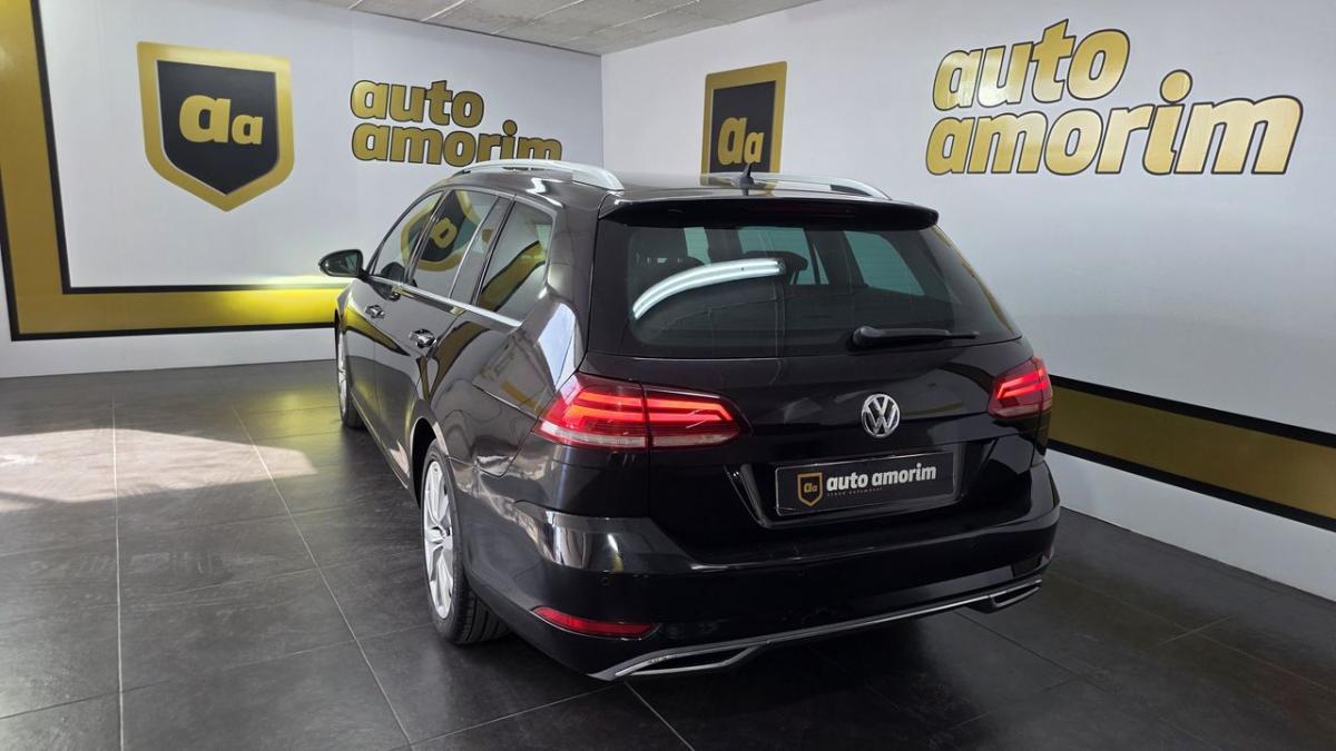 volkswagen-golf-variant-2018-diesel-1598cc