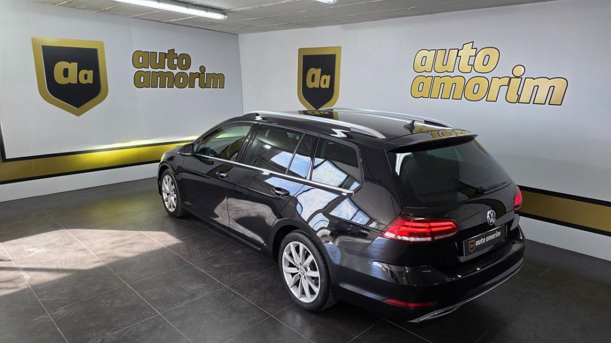 volkswagen-golf-variant-2018-diesel-1598cc