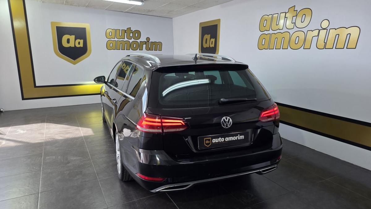 volkswagen-golf-variant-2018-diesel-1598cc
