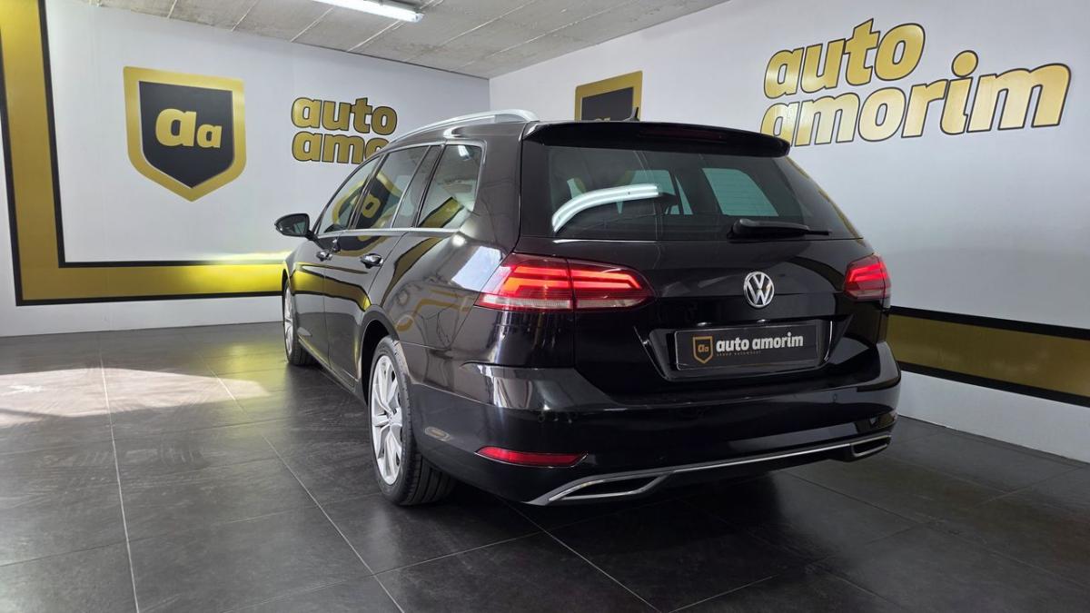volkswagen-golf-variant-2018-diesel-1598cc