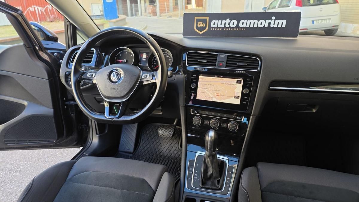 volkswagen-golf-variant-2018-diesel-1598cc