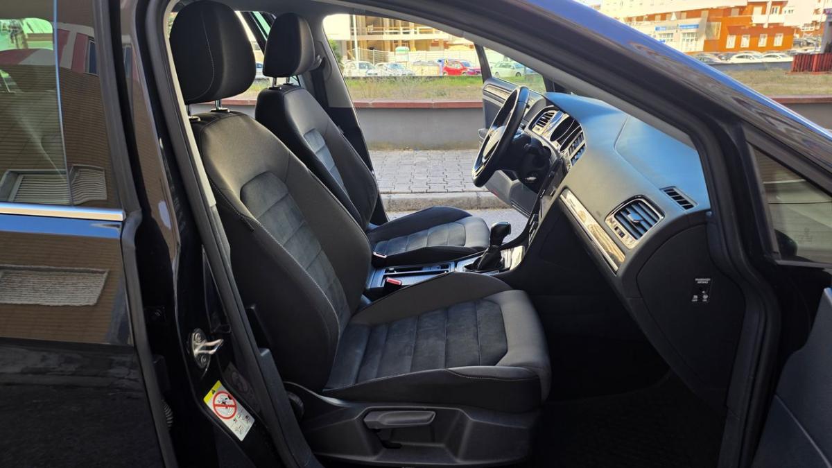 volkswagen-golf-variant-2018-diesel-1598cc
