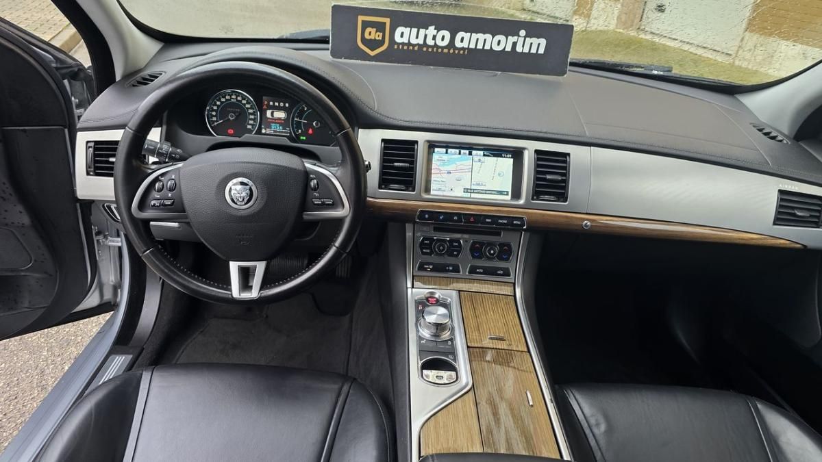 jaguar-xf-sportbrake-2013-diesel-2179cc