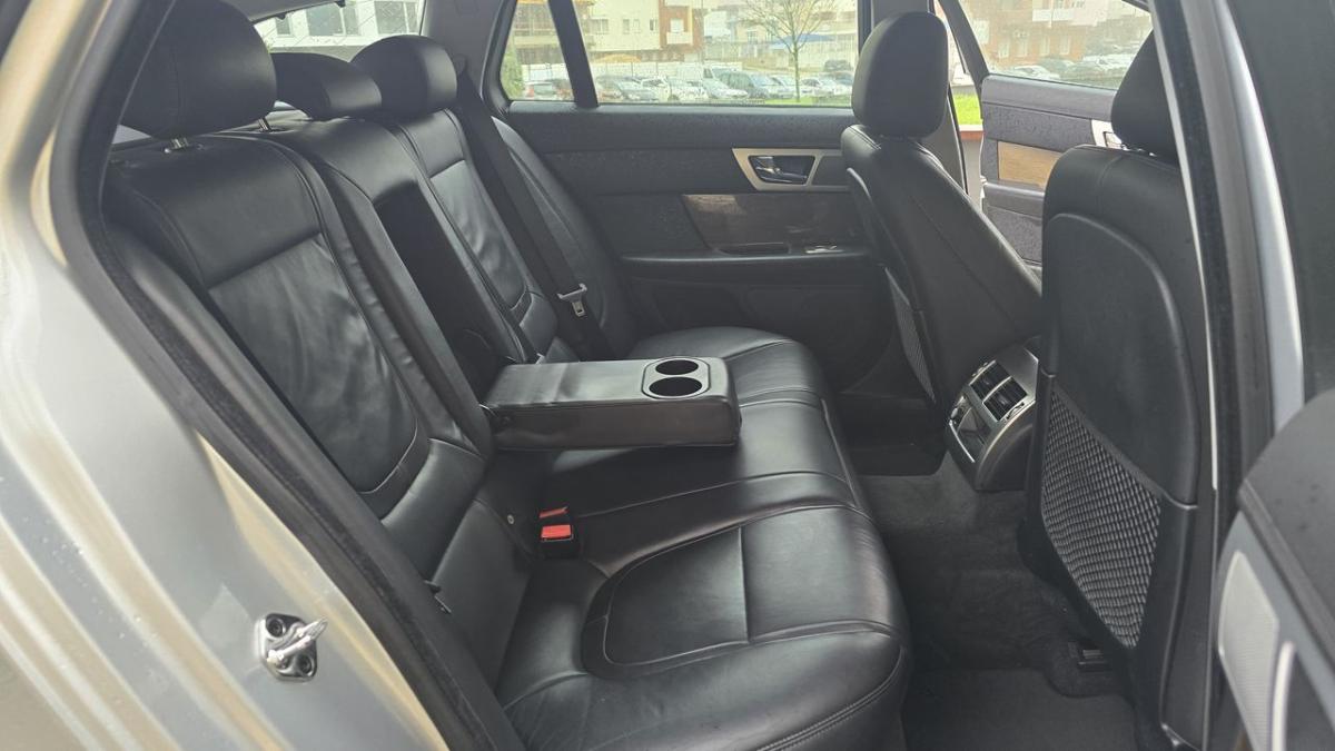 jaguar-xf-sportbrake-2013-diesel-2179cc