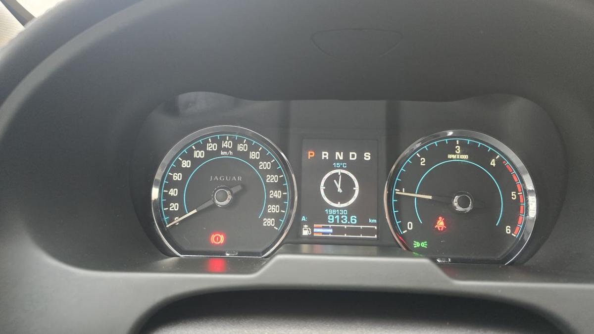 jaguar-xf-sportbrake-2013-diesel-2179cc
