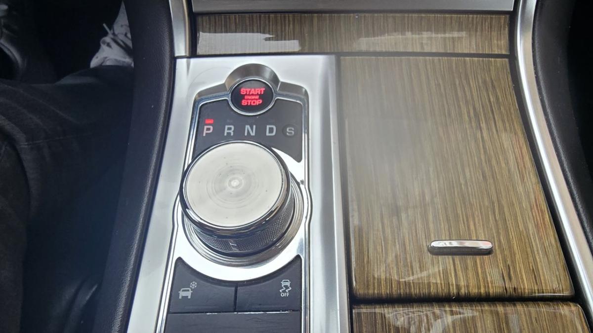 jaguar-xf-sportbrake-2013-diesel-2179cc