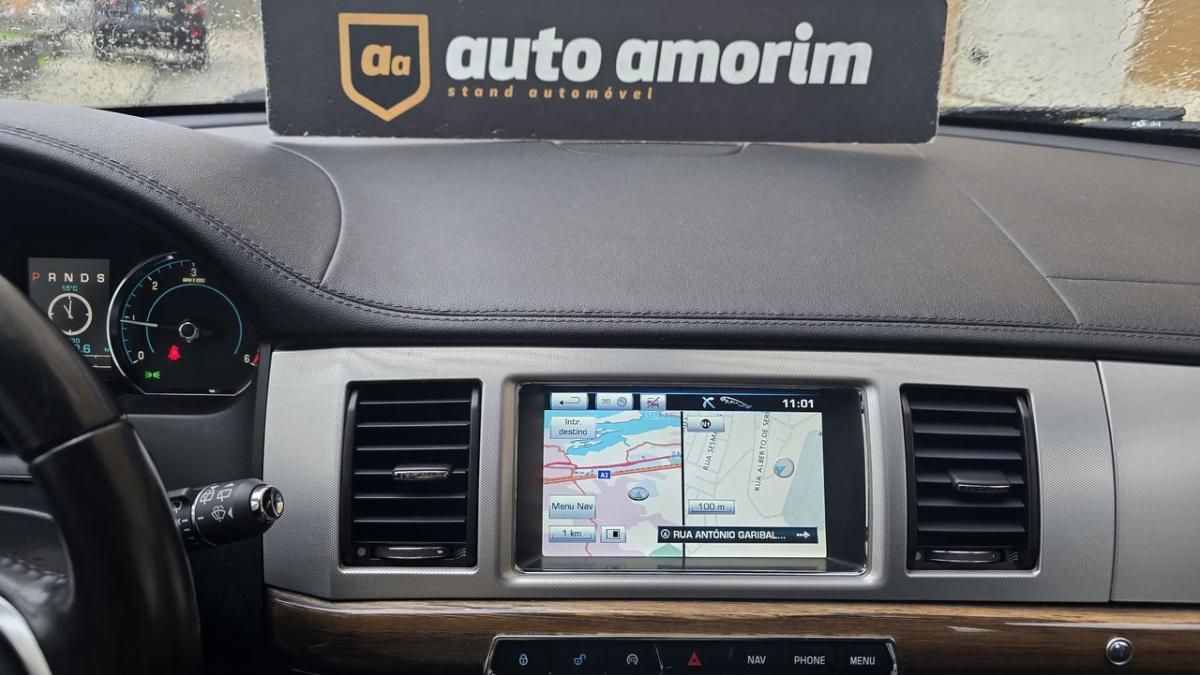jaguar-xf-sportbrake-2013-diesel-2179cc