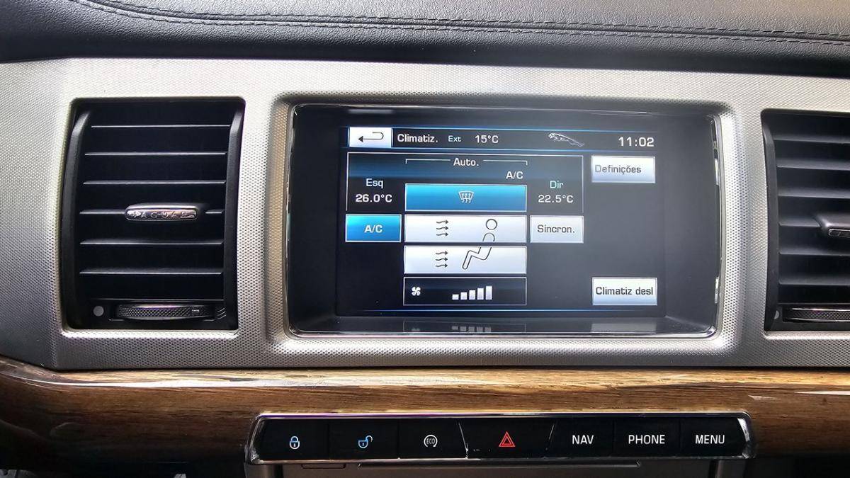 jaguar-xf-sportbrake-2013-diesel-2179cc