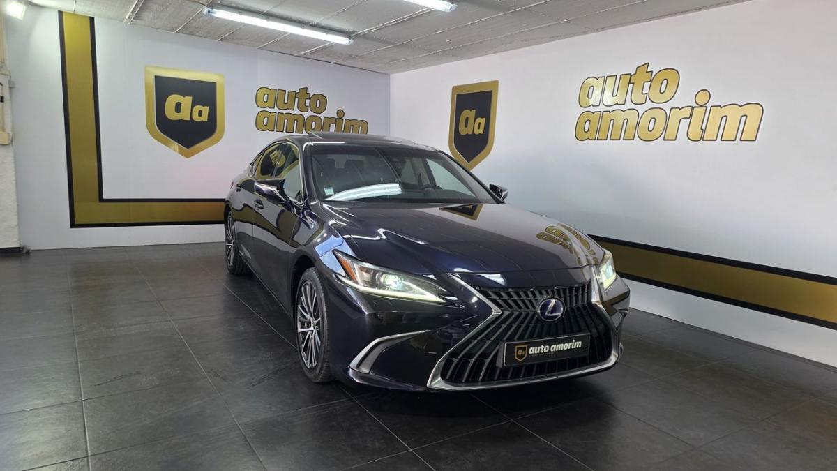 lexus-es-2022-hibrido-a-gasolina-2487cc