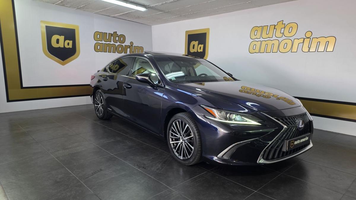 lexus-es-2022-hibrido-a-gasolina-2487cc