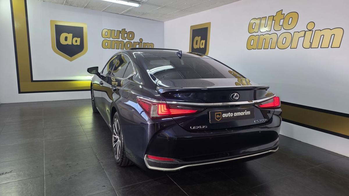 lexus-es-2022-hibrido-a-gasolina-2487cc