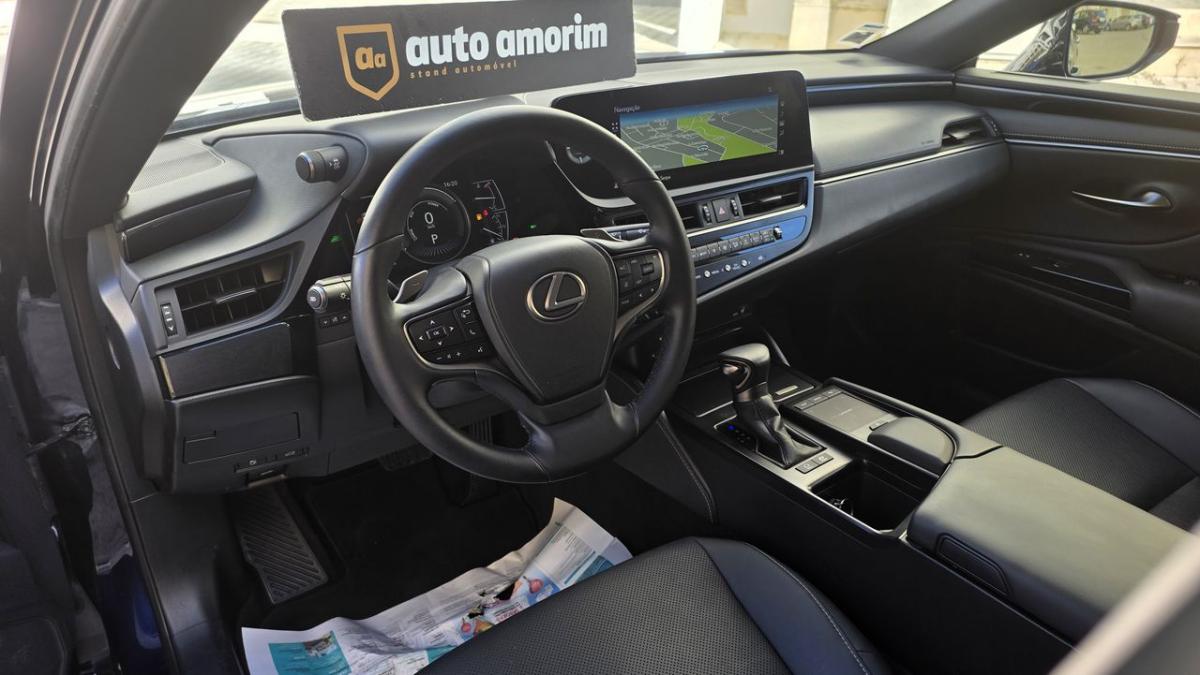 lexus-es-2022-hibrido-a-gasolina-2487cc