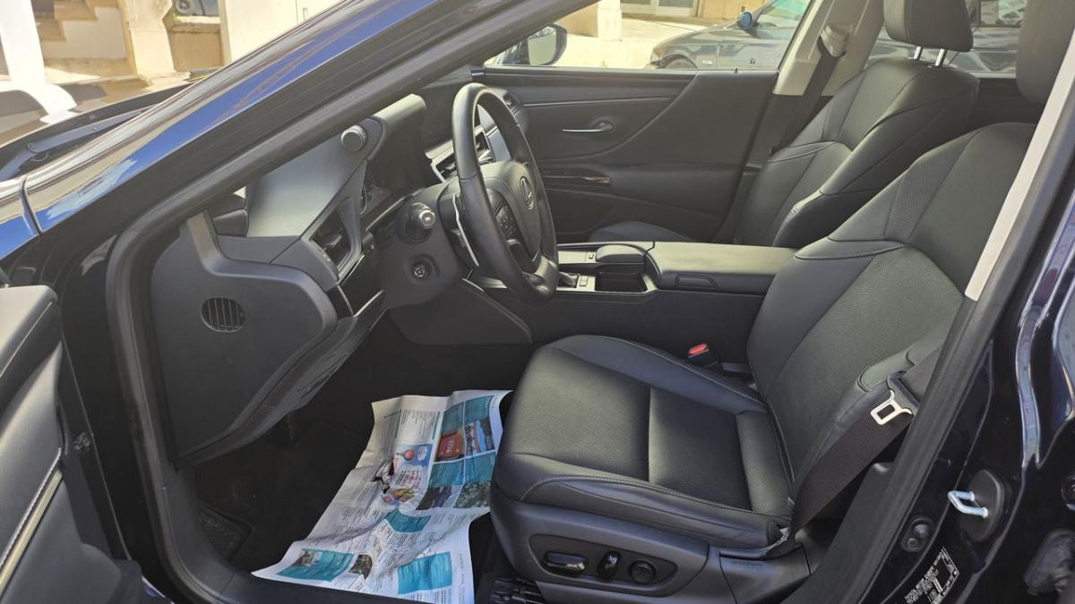 lexus-es-2022-hibrido-a-gasolina-2487cc