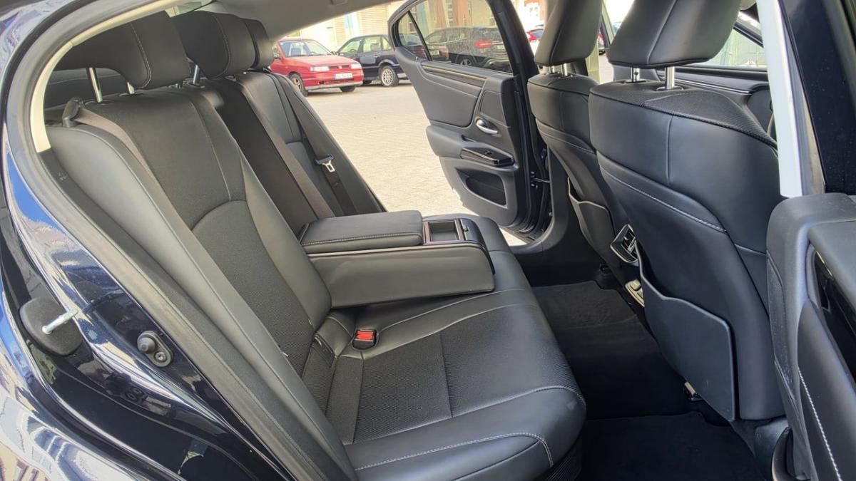 lexus-es-2022-hibrido-a-gasolina-2487cc