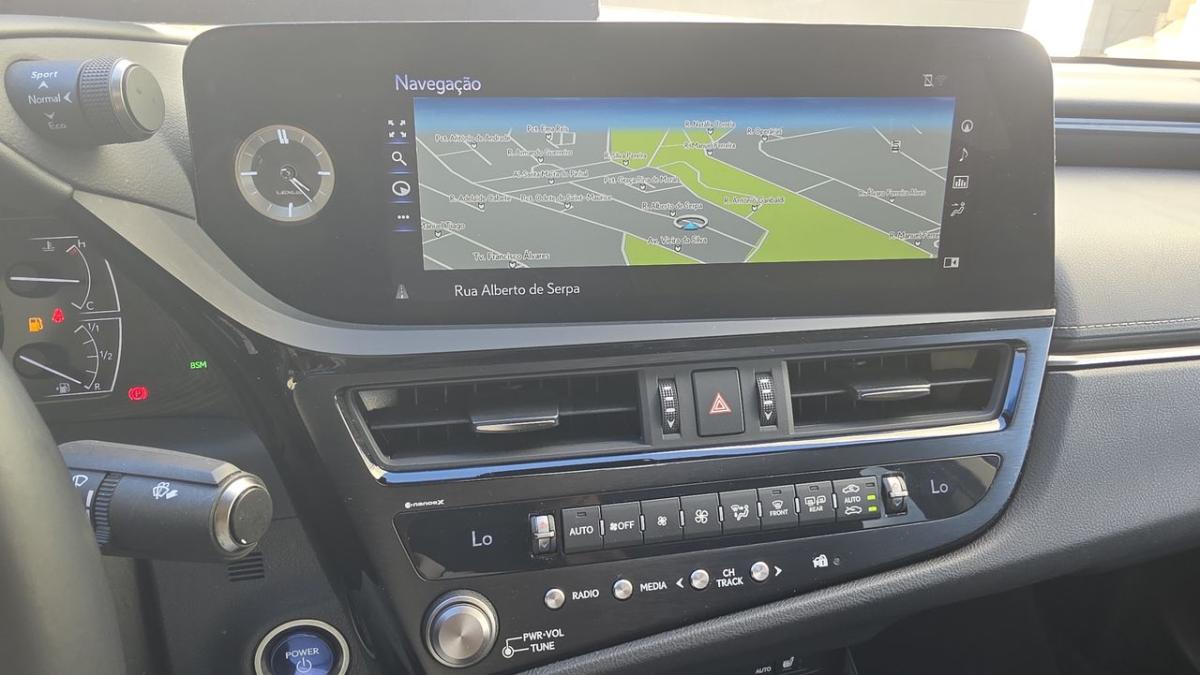 lexus-es-2022-hibrido-a-gasolina-2487cc