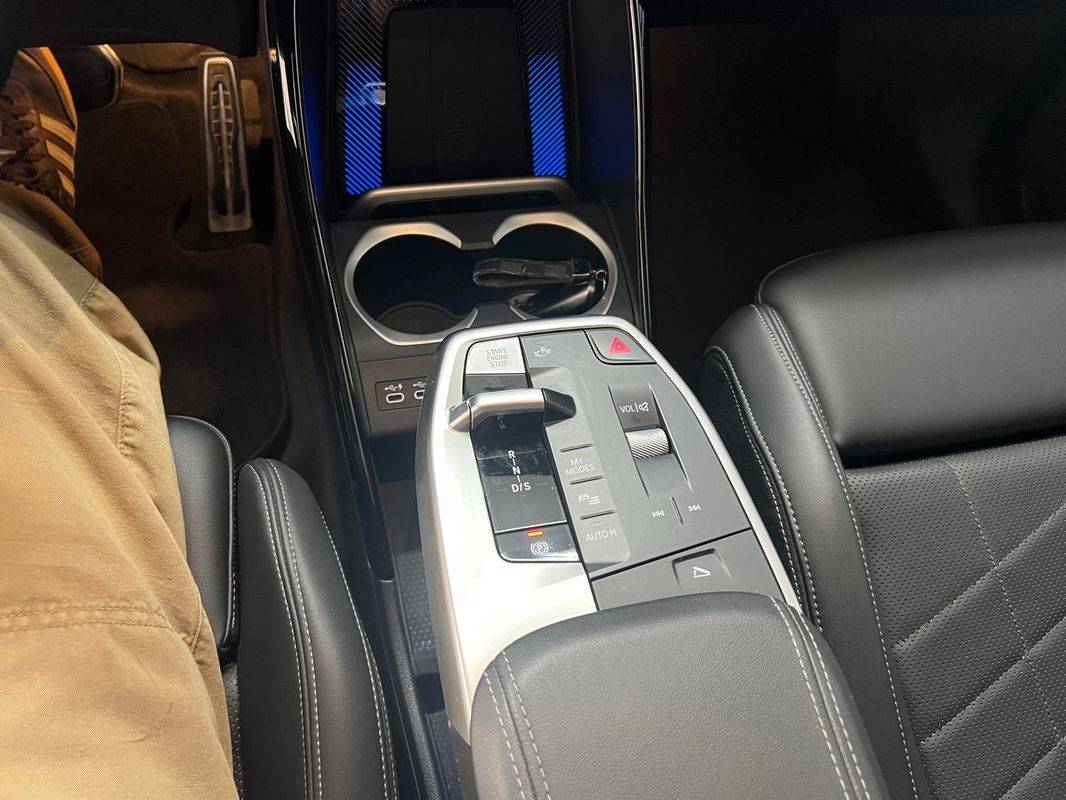 bmw-x1-2024-hibrido-a-gasolina-1499cc