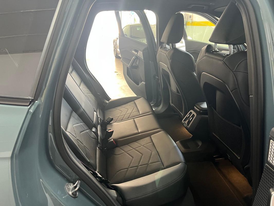 bmw-x1-2024-hibrido-a-gasolina-1499cc