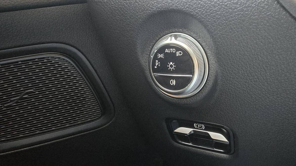 mercedes-benz-classe-c-2022-hibrido-a-gasolina-1999cc