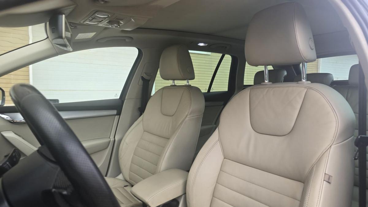 skoda-octavia-break-2015-diesel-1598cc