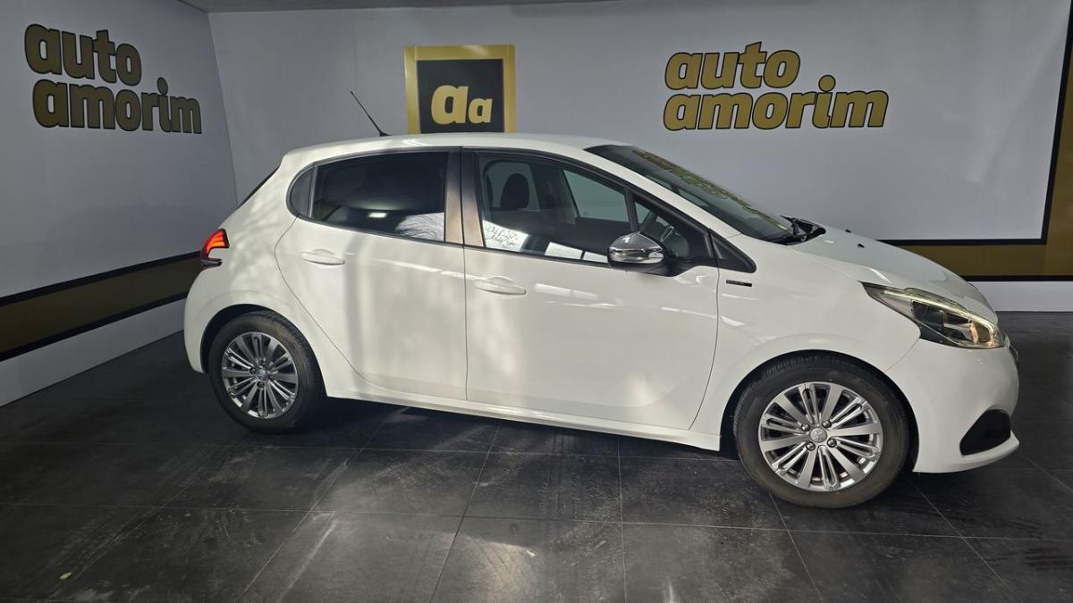 peugeot-208-2019-diesel-1499cc