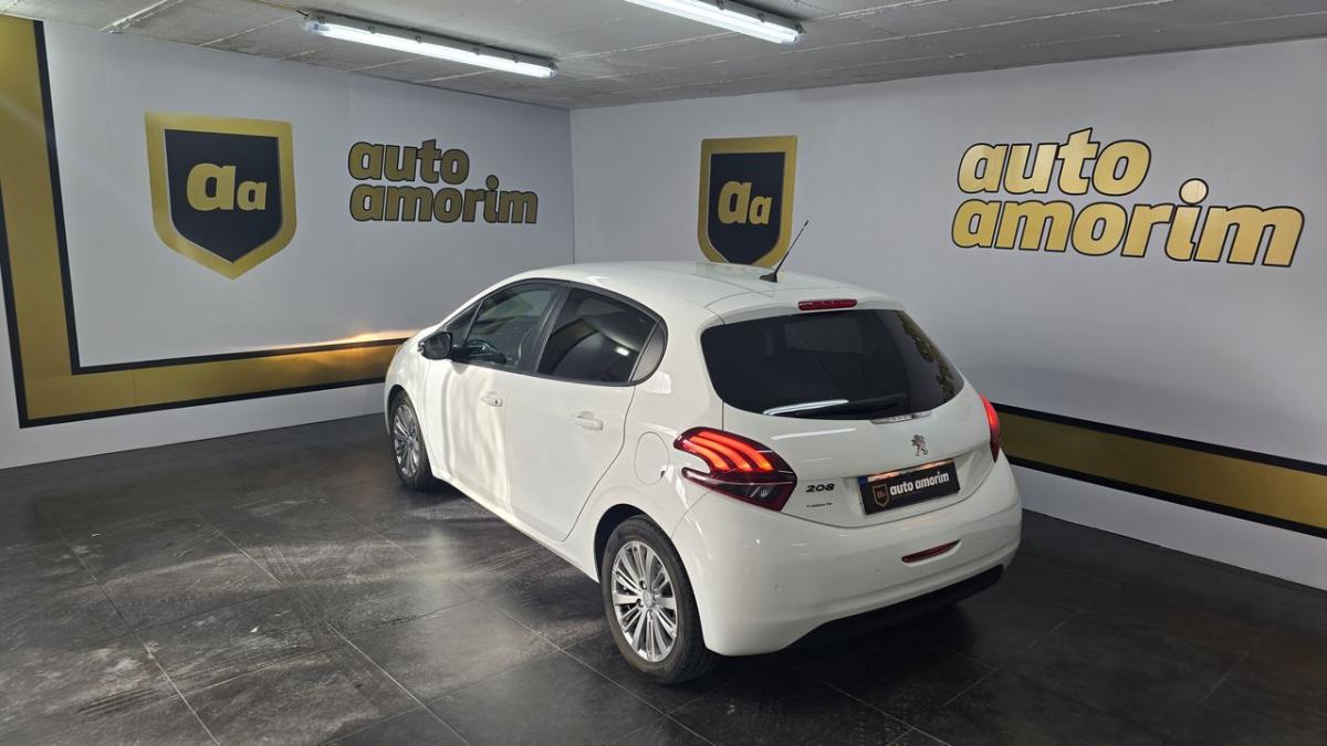 peugeot-208-2019-diesel-1499cc