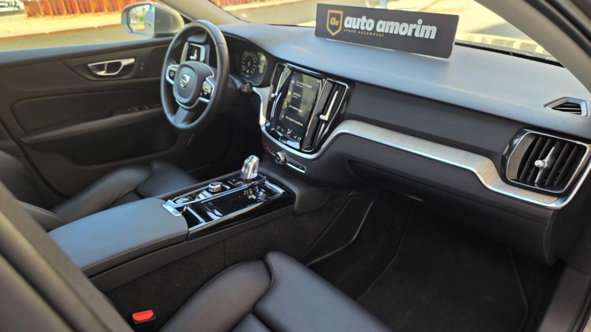 volvo-v60-2019-hibrido-a-gasolina-1969cc