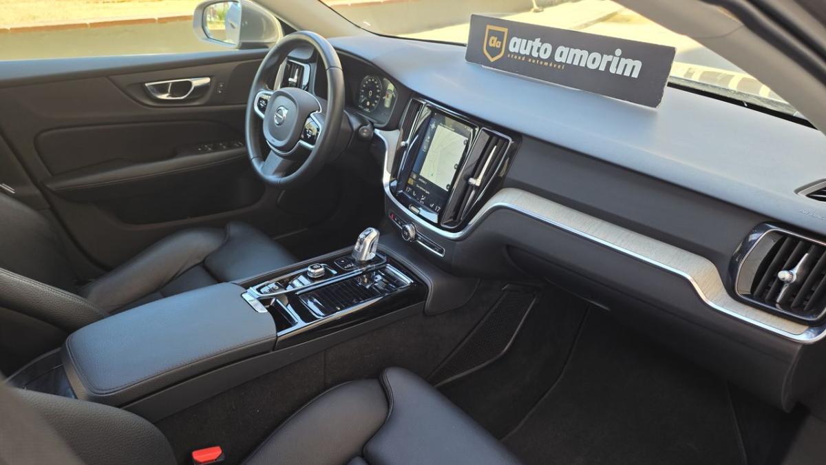 volvo-v60-2019-hibrido-a-gasolina-1969cc