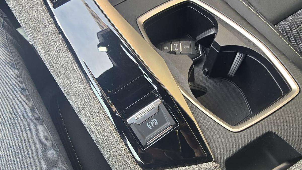 peugeot-3008-2025-gasolina-1199cc